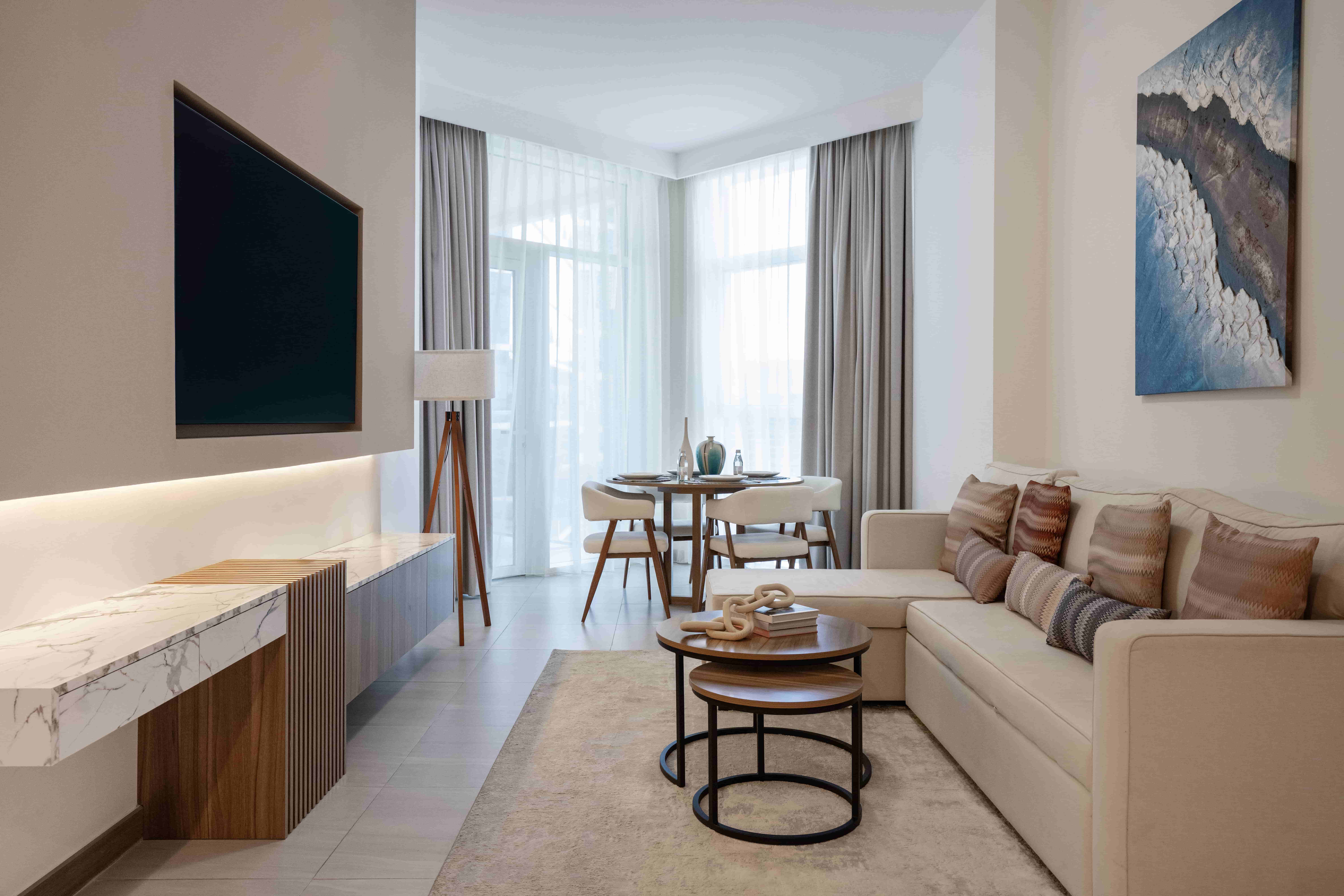 Family One Apartment City View with Balcony