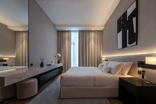 Royal suite With Rolls Roys car ( J one)